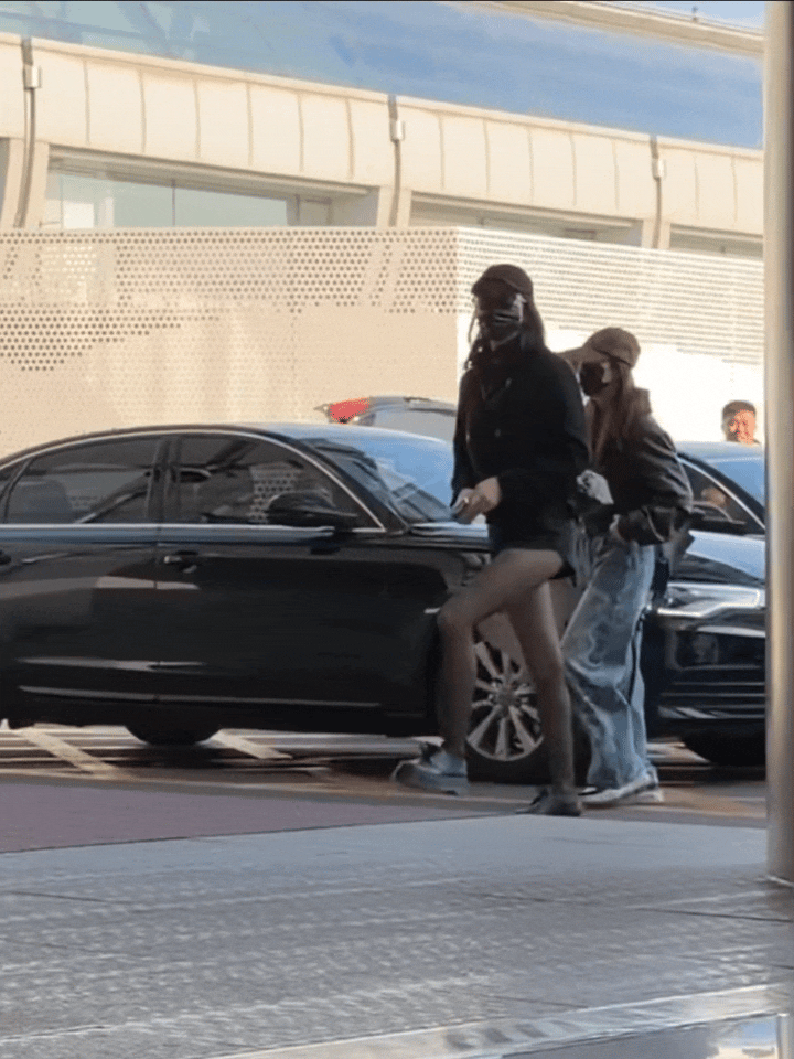 迪丽热巴这超绝大长腿配上黑色丝袜真的太好看了！