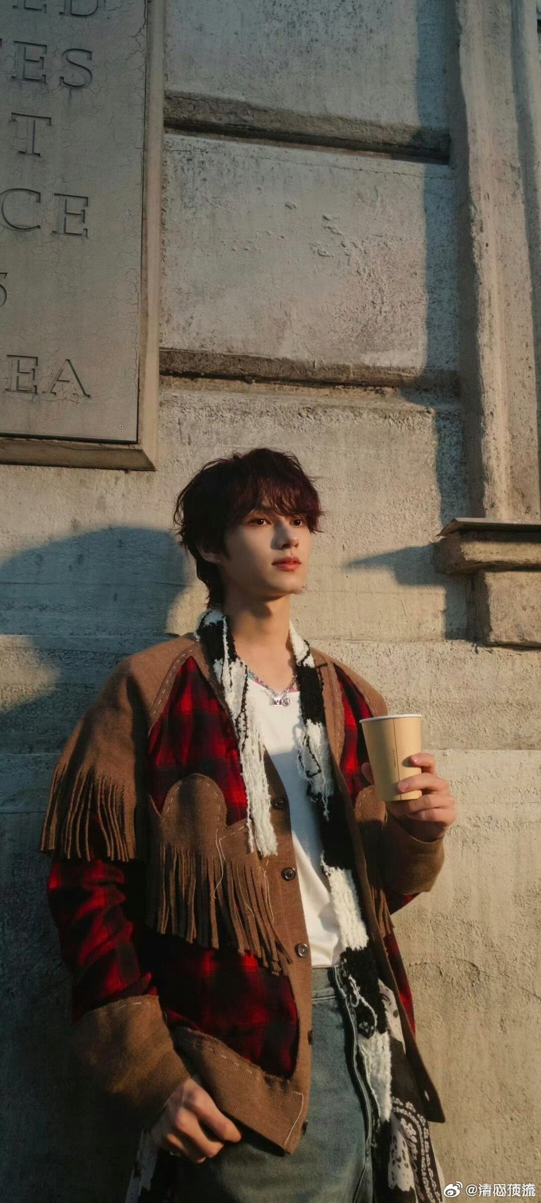 文俊辉连轴转的状态好爆了文俊辉这波简直是“全能战 士”开挂现场啊！行程满到像陀螺