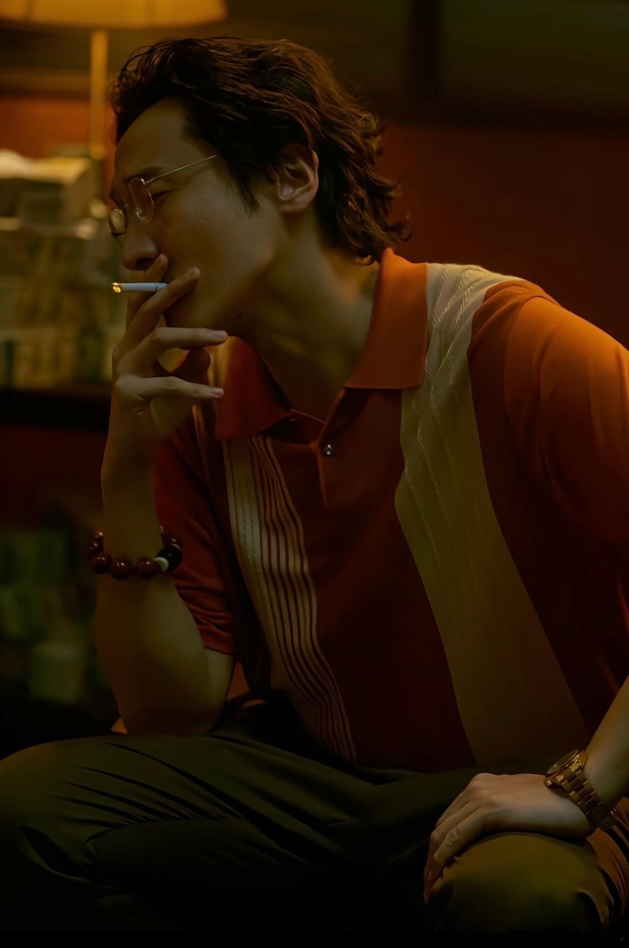 披荆斩棘双指总排名感觉今年披哥王传君没准儿是一匹黑马怎么说呢！跳出爱情公寓的固有