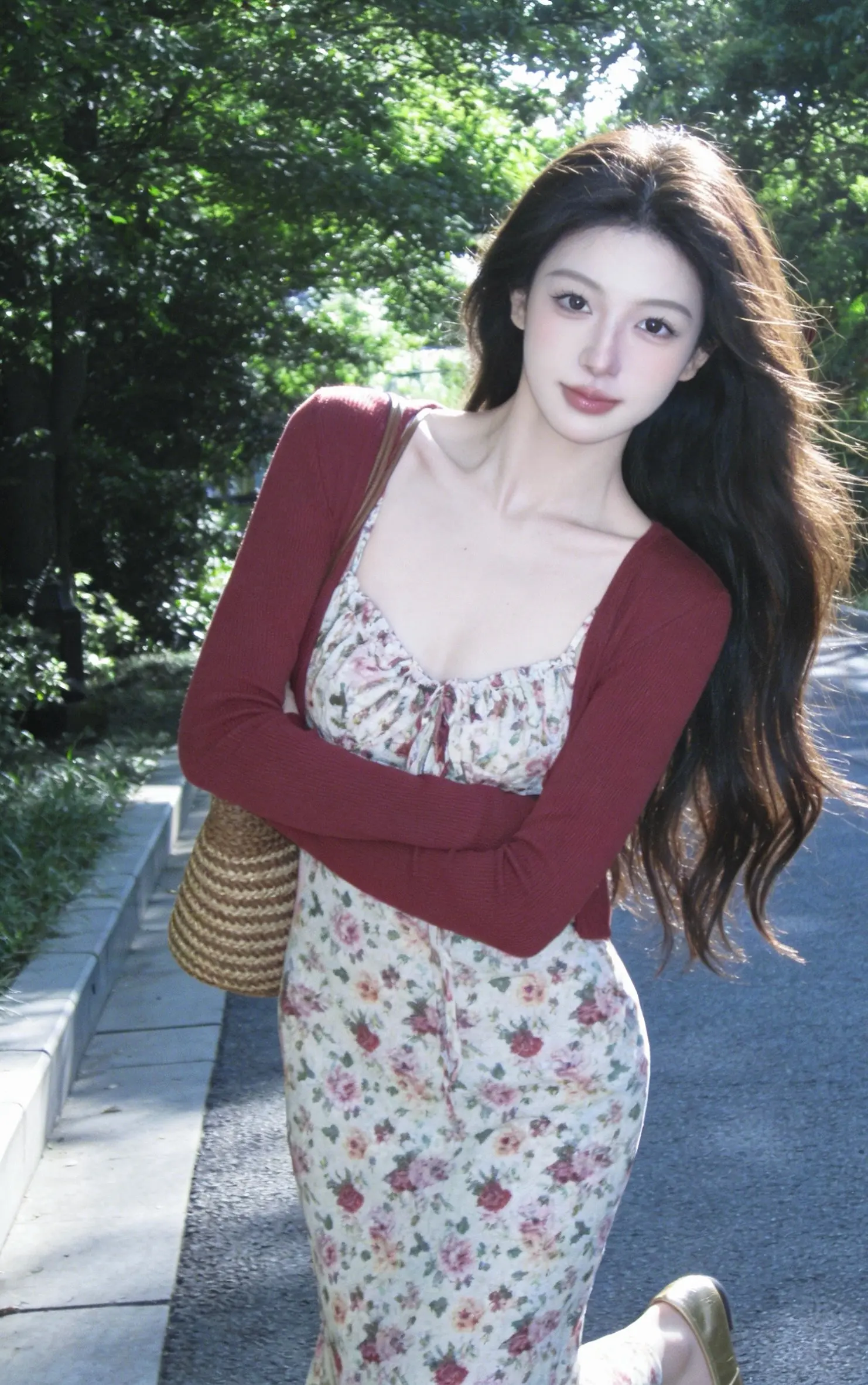 沐浴在阳光下-温柔长裙🌷。