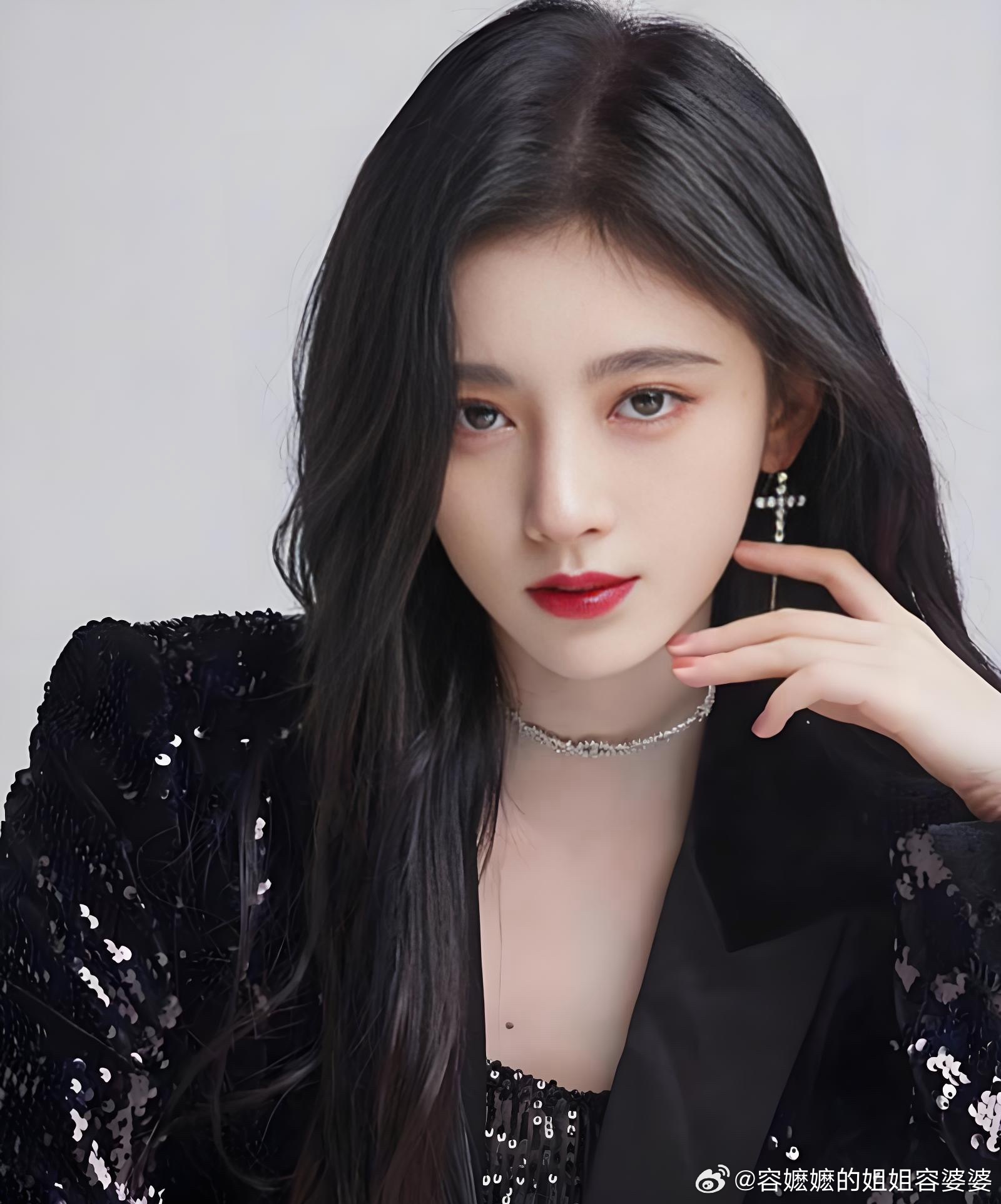 第一个被举报后查完没问题的明星就喜欢这种干干净净，经得住考验的艺人。人品好才是无