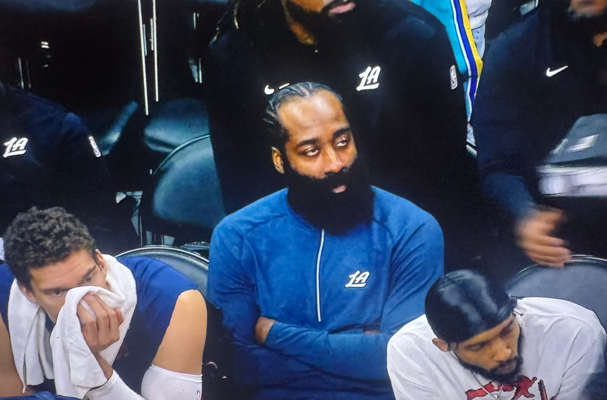 快船依旧一点动静都没有👍 