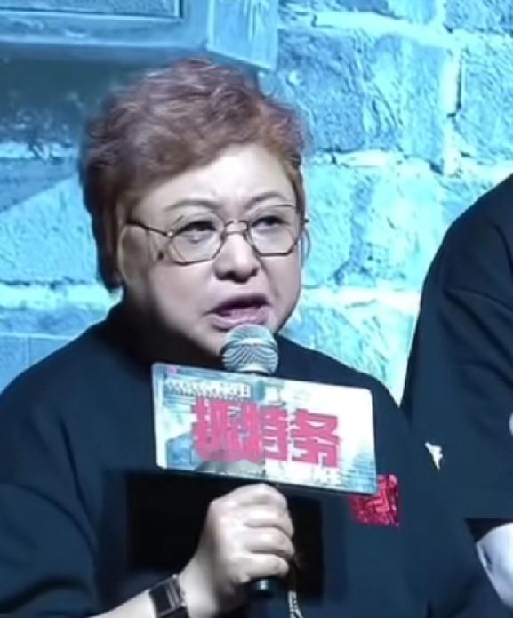 韩红走个面没走成，抓特务上映第4天，票房开局77万，全天预测560万！端午假期3