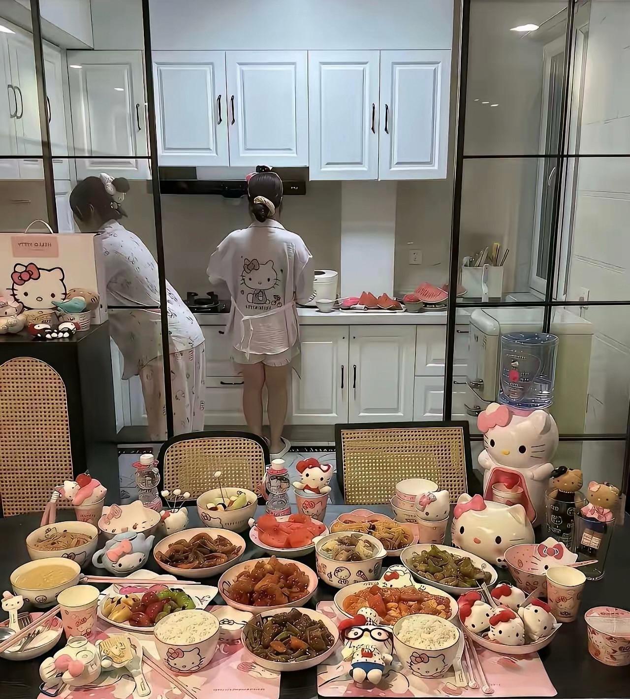 今晚闺蜜睡衣局看我们安排的怎么样