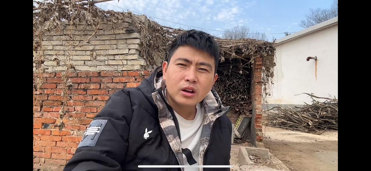 本文章来自于2015年1月6日视频内容，不是现在发生的事情，请大家不要误会，哈喽