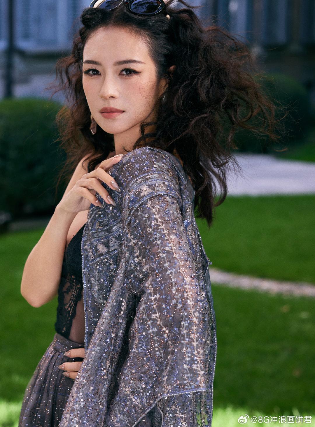 还得是章子怡，这次米兰时装周大片，不愧是天生电影脸加独特的国际范儿，让章子怡 的