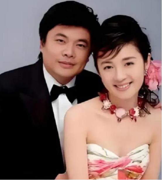 “我们离婚吧，我爱上别人了。”“她怀孕了，我得负责！”一亿支票砸到面前，富豪丁健