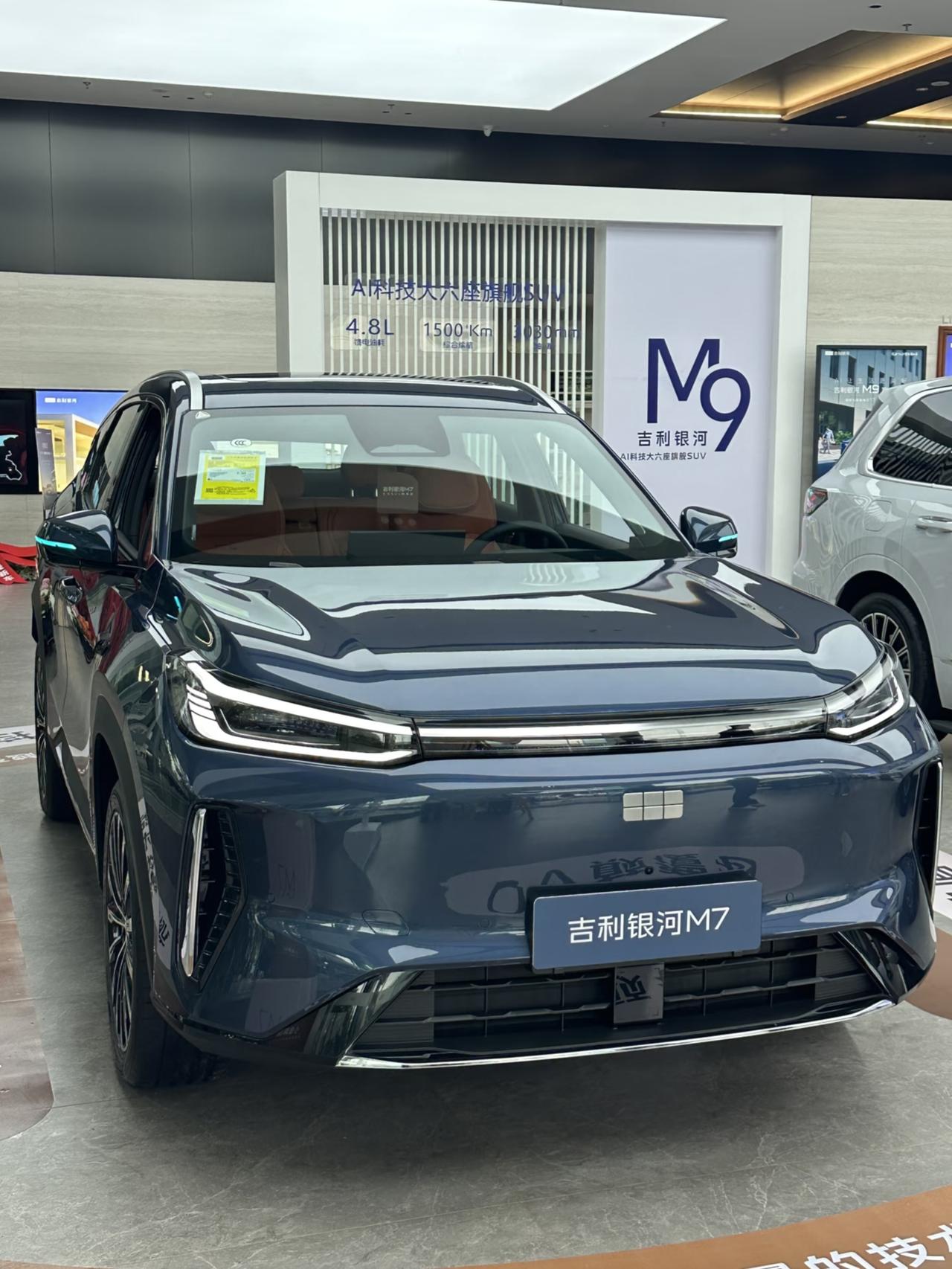 银河的车大部分都“驴粪蛋，表面光”，照着热门车型抄，然后把空间动力和配置增加一点