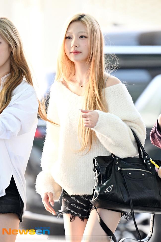 Hearts2Hearts组合JIWOO、CARMEN、YUHA、STELLA、