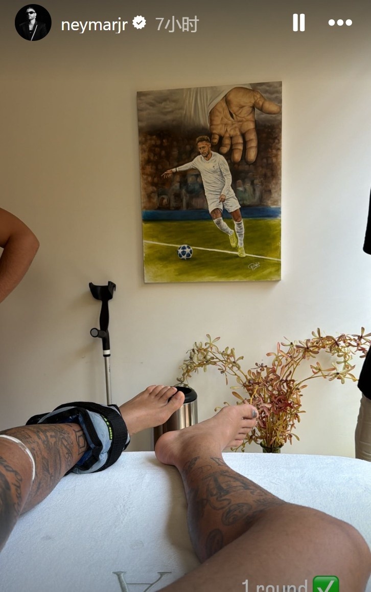 #内马尔晒康复训练照#内马尔更新社媒，晒出多张术后康复训练照片。内马尔此前成功接
