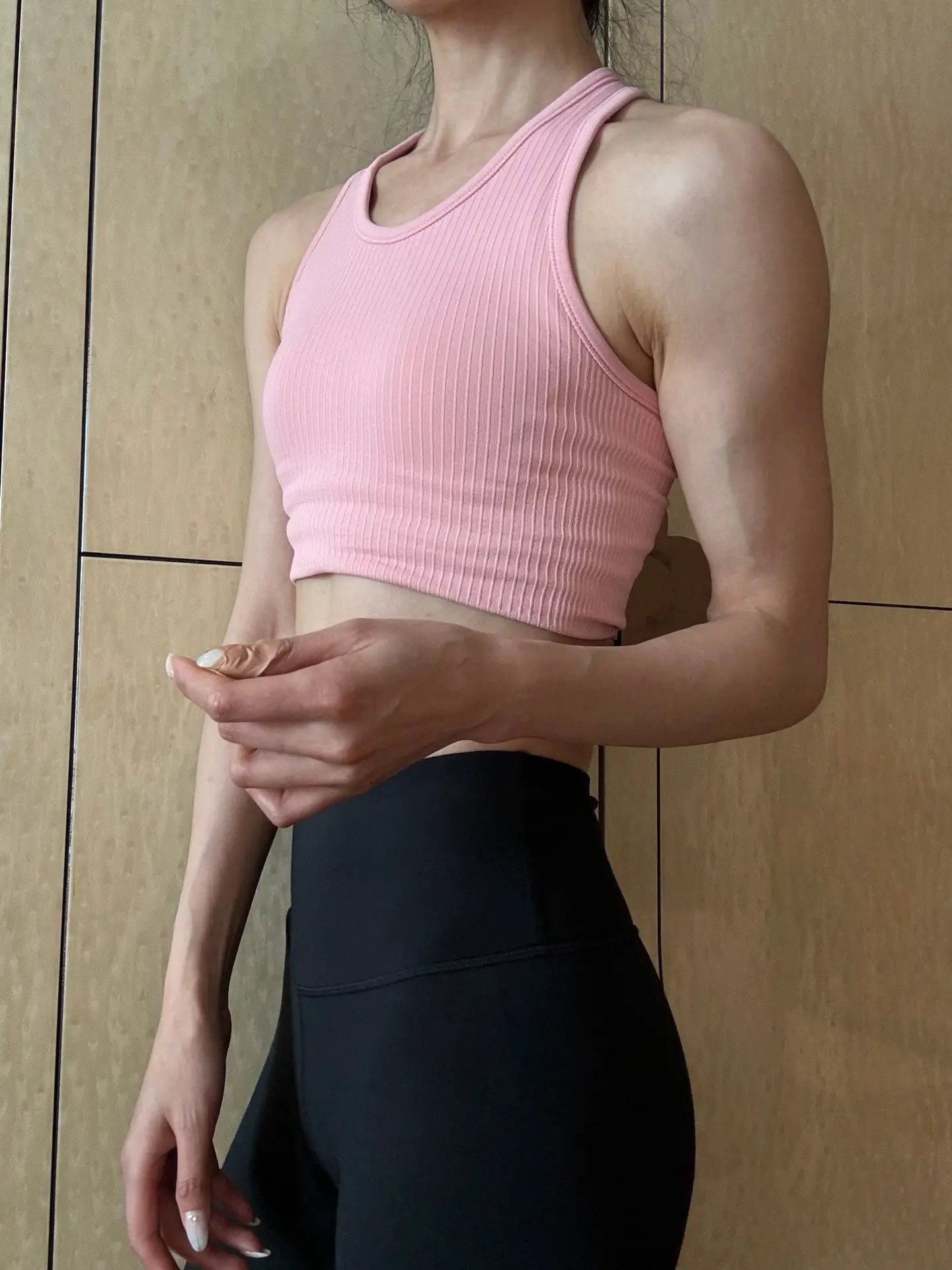肌肉真香👀。