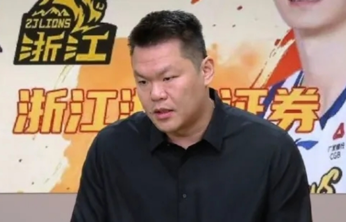 朱芳雨：作为管理层来说，对球队今年这个成绩是不太满意的，因为去年休赛期投资人、包