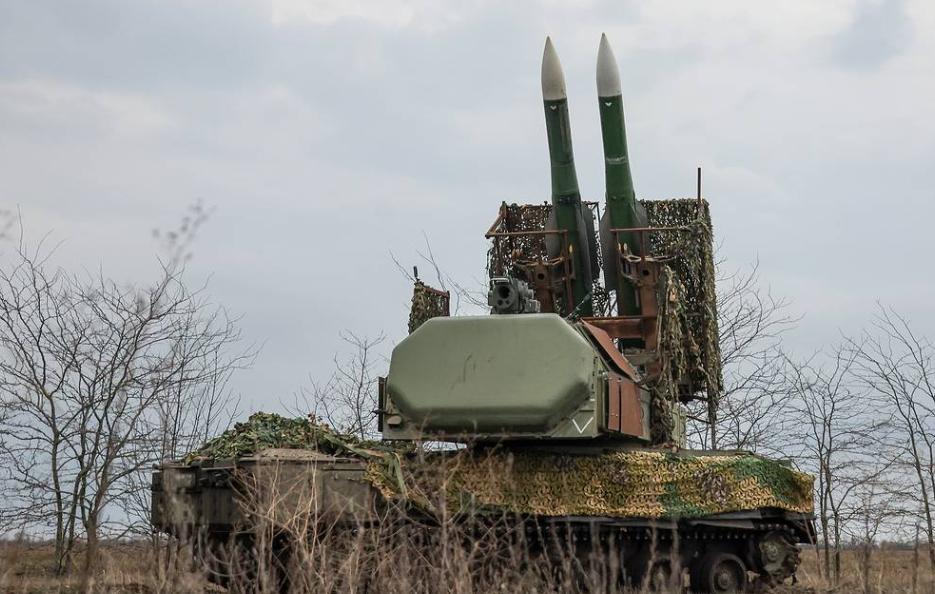 遭无人机袭击！俄罗斯最新战况！

俄罗斯媒体3月18日报道，俄罗斯国防部17日通