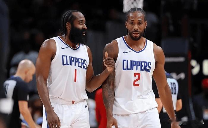 有些人老是说祖巴茨不在，快船赢几场小样本算什么，那么我请问在的时候输成倒一算什么