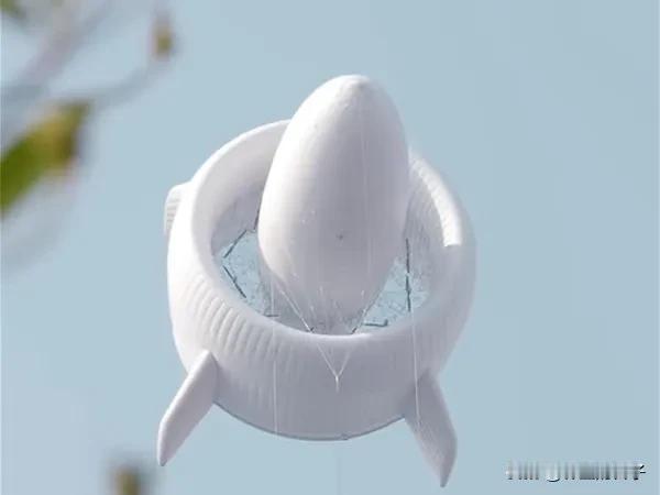 中国又开挂了！2000米高空架起移动充电宝。
 
真的被中国科技帅到了！2000