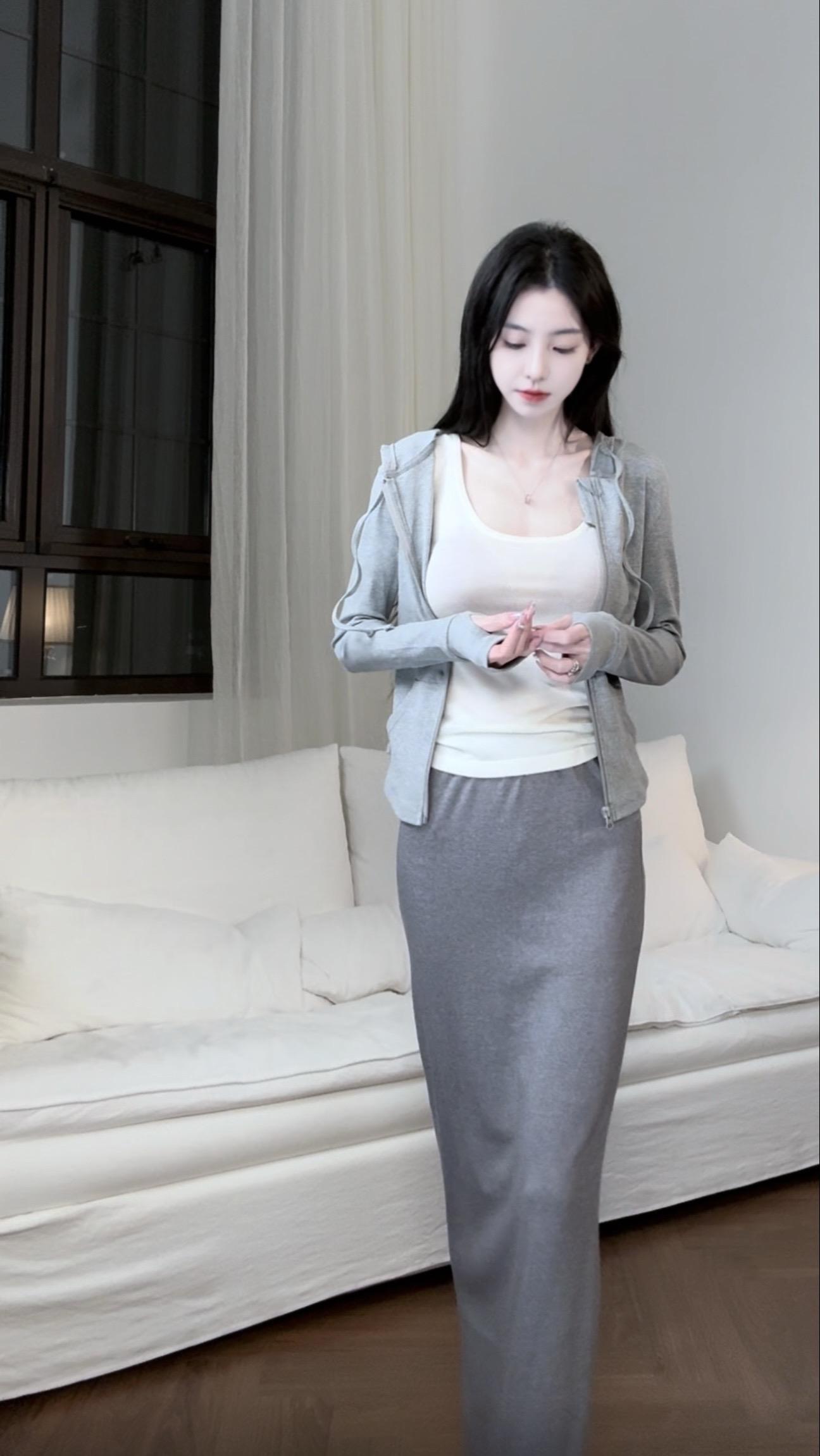 夏日氛围感穿搭。五一出游穿搭