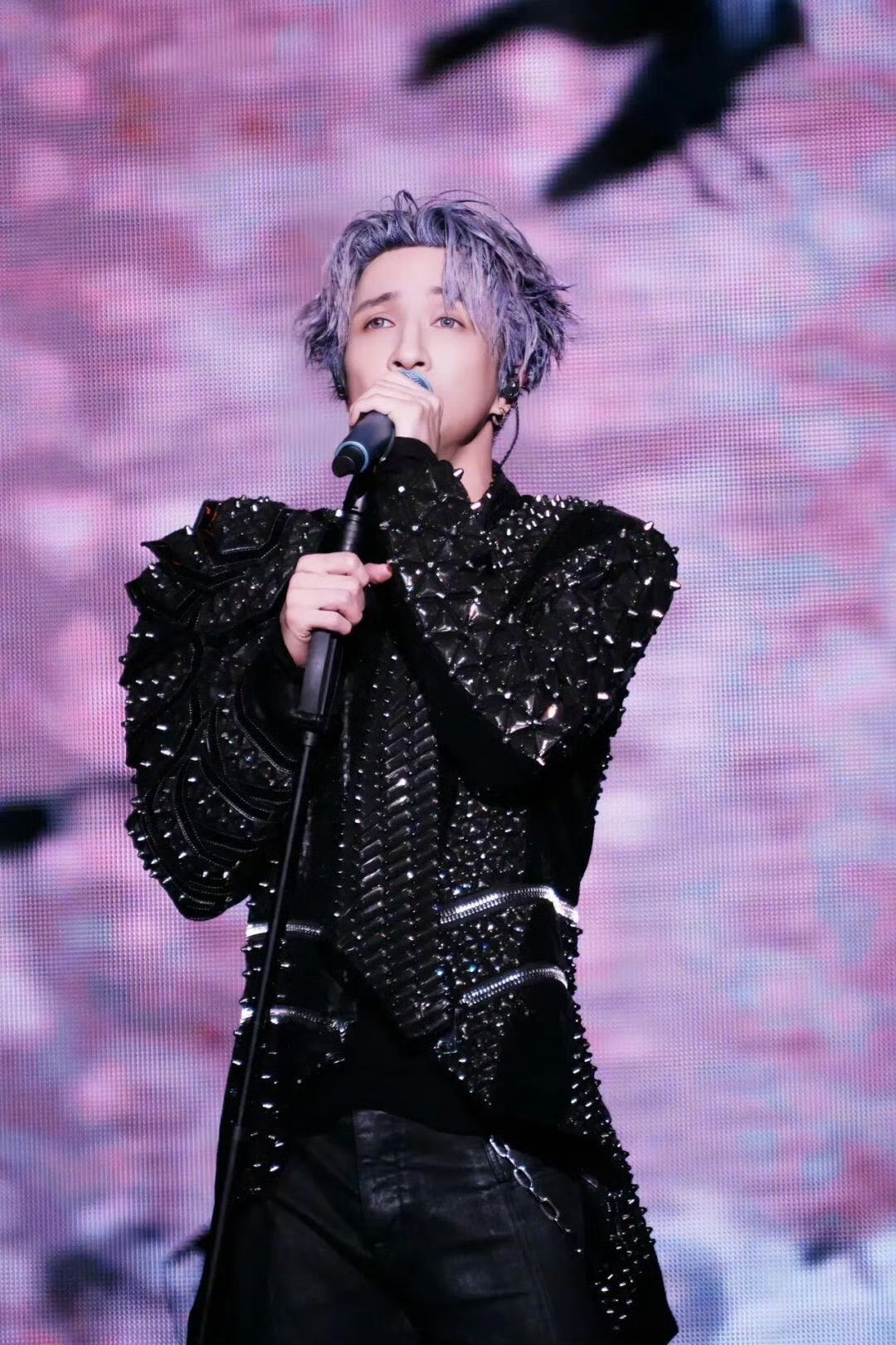 薛之谦万兽之王官宣青岛站终于官宣了！薛之谦「万兽之王」演唱会登陆青岛，六场连开火