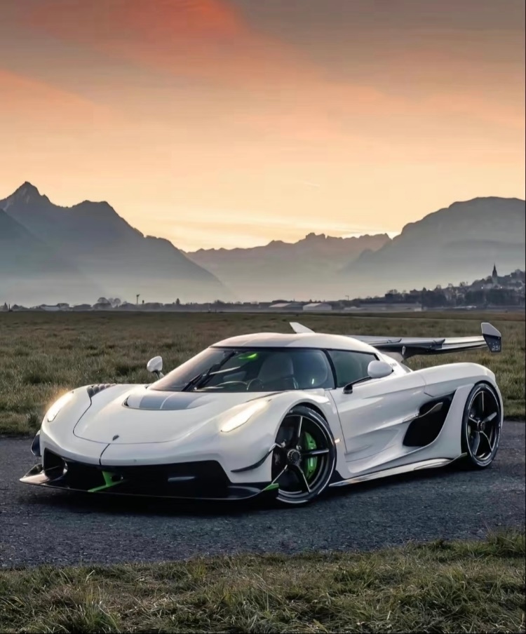Koenigsegg Jesko▫️◻️它又被称为“北欧幽灵”这辆完全移动的艺术