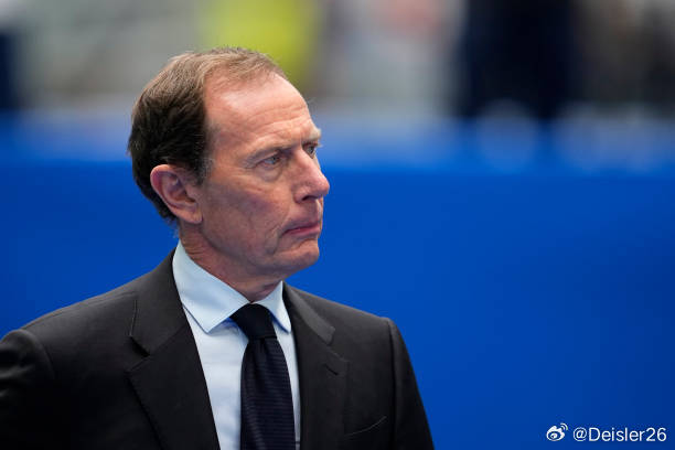 🚨皇馬傳奇球星「禿鷲」——埃米利奧·布特拉格諾（皇家馬德里機構關係總監）：➡️