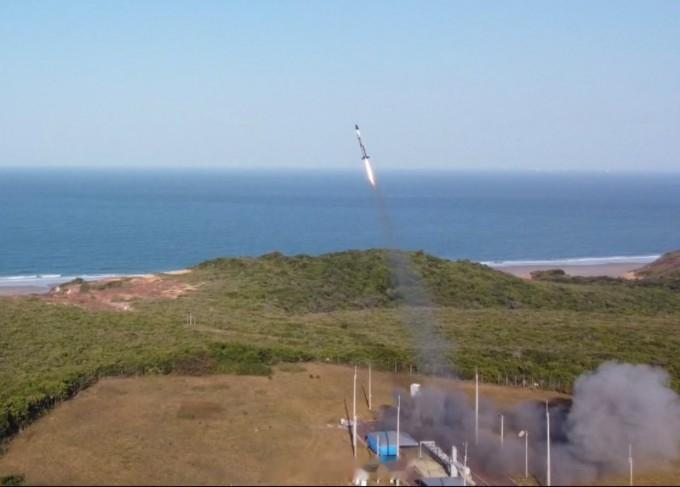 【韩国SEBIT亚轨道火箭首飞提前终止】韩国INNOSPACE公司8月20日表示