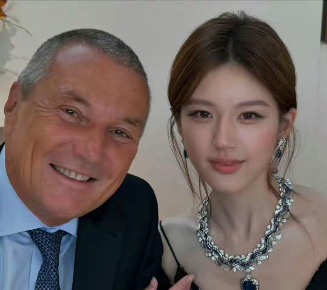 事实证明外国人从来不p图，不信你看赵露思和鞠婧祎 