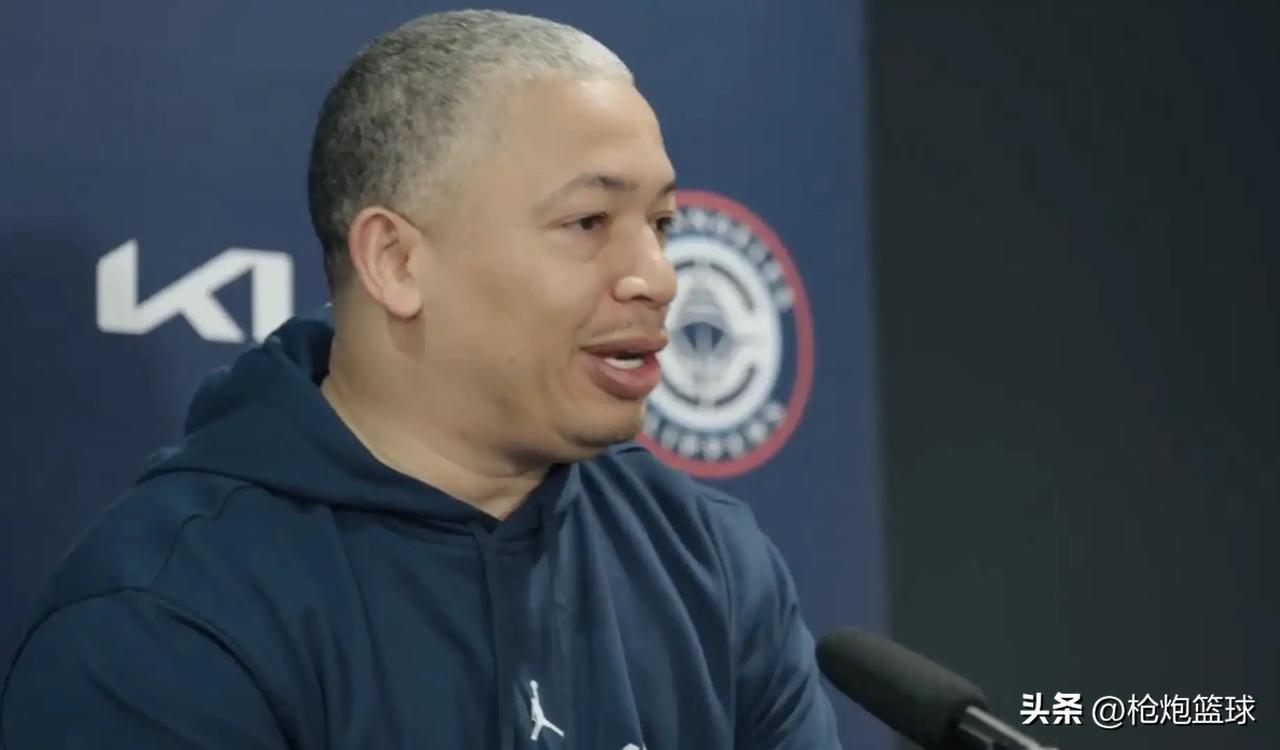 快船北伐要失败了

快船99-105鹈鹕，美记Farbod在社媒点评道：“快船连