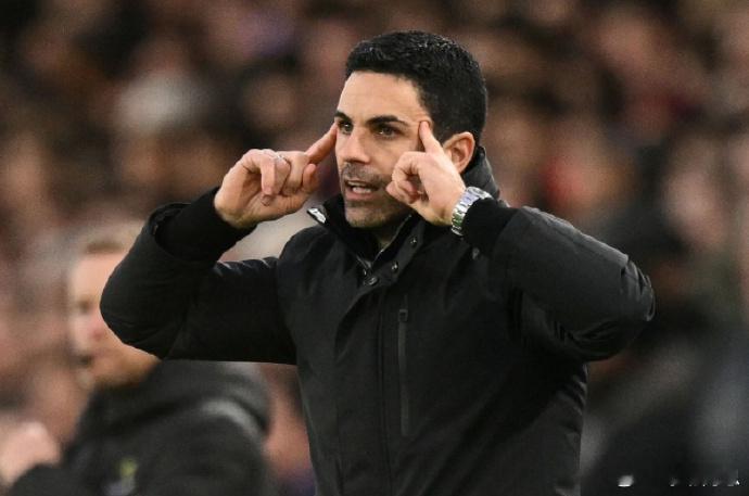 欧冠1/4决赛首回合，阿森纳客场1比0击败葡萄牙体育。在最新一期《Inside 