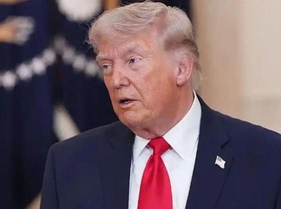 AI也要搞阵营站队，美国的算盘打得太露骨！
路透社爆出重磅草案，美国准备施压35