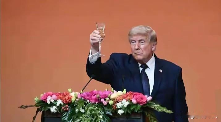 川普此番短短的访华之旅有否取得丰硕的外交成果姑且不论，其一系列出人意料的动作已成