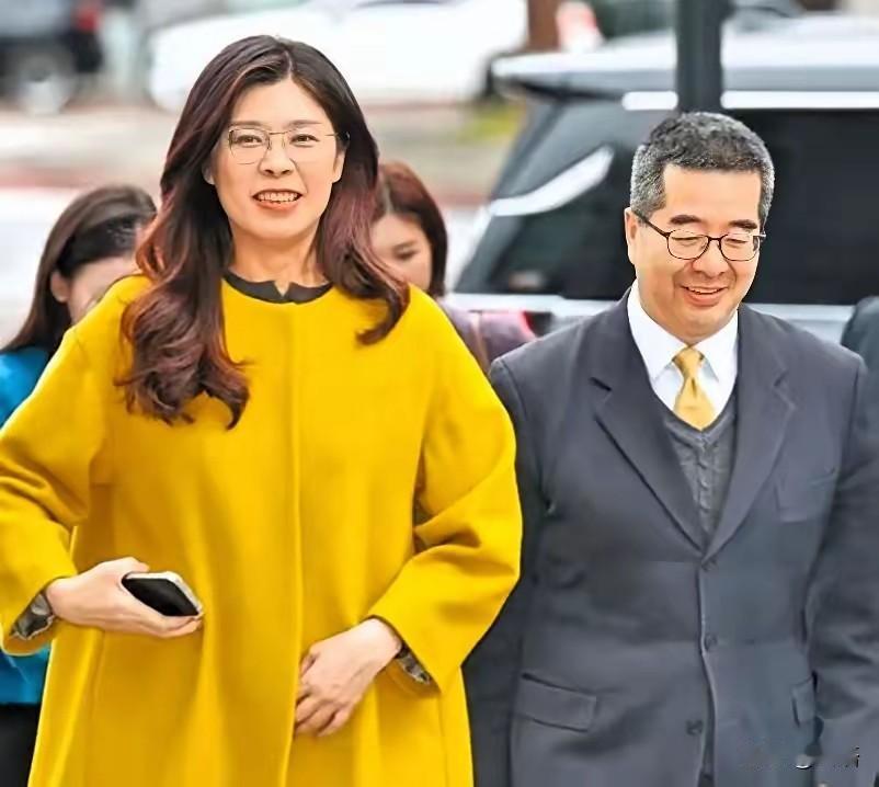 这个问题，要分两层理解:
图省力，和平统一，
图省时，武力统一，

省力与省时，