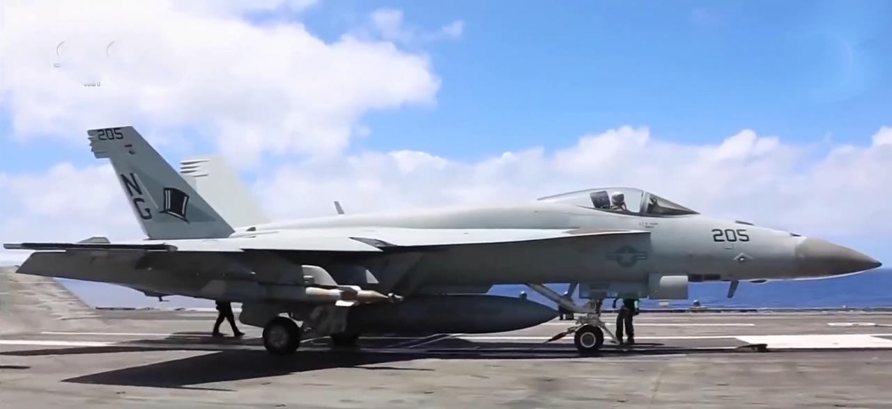 【美国正向中东增派包括航母在内的兵力】
随着与伊朗紧张关系升级，美国正在向中东地