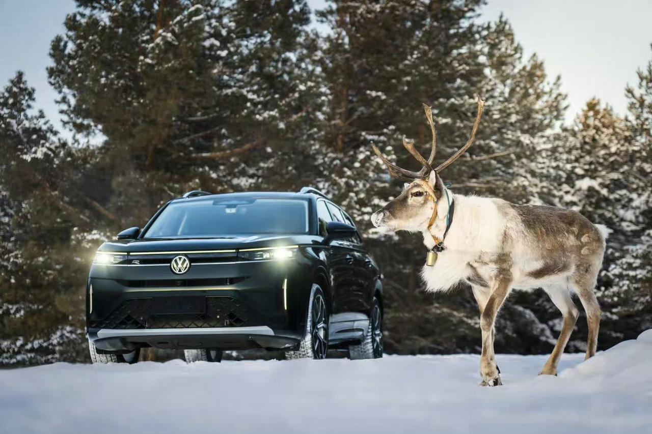 前段时间在海拉尔试驾全新揽巡，可是玩嗨了，有冰面漂移，有冰雪穿越，零下20多度，