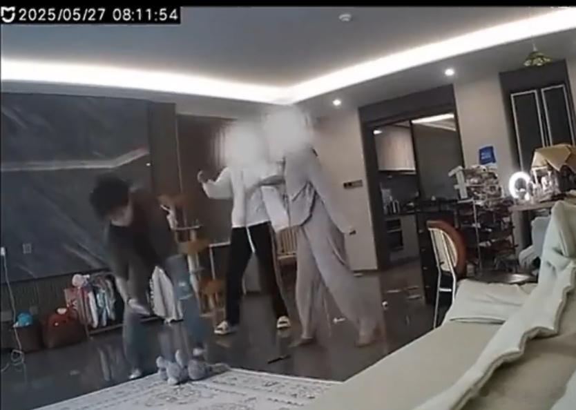 拉拉版的邹与冉事件（含家暴）具体家暴的内容在下方视频切图，（可在网上自行寻找视频
