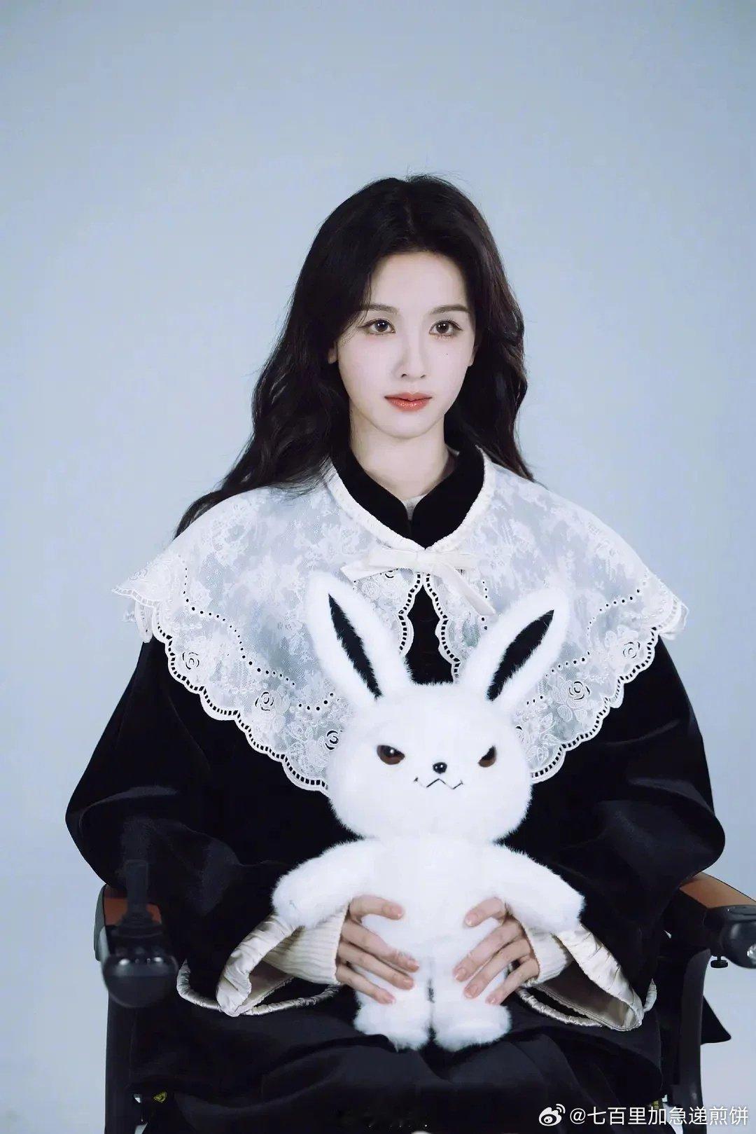 陈都灵今天也没变成玩偶呢病娇小白兔好有那味大事很妙