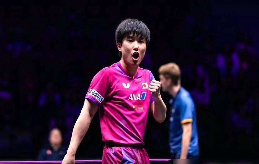 谁能想到，对阵韩国女乒一姐申裕斌，王艺迪的国际赛场战绩是恐怖的10战全胜。

W