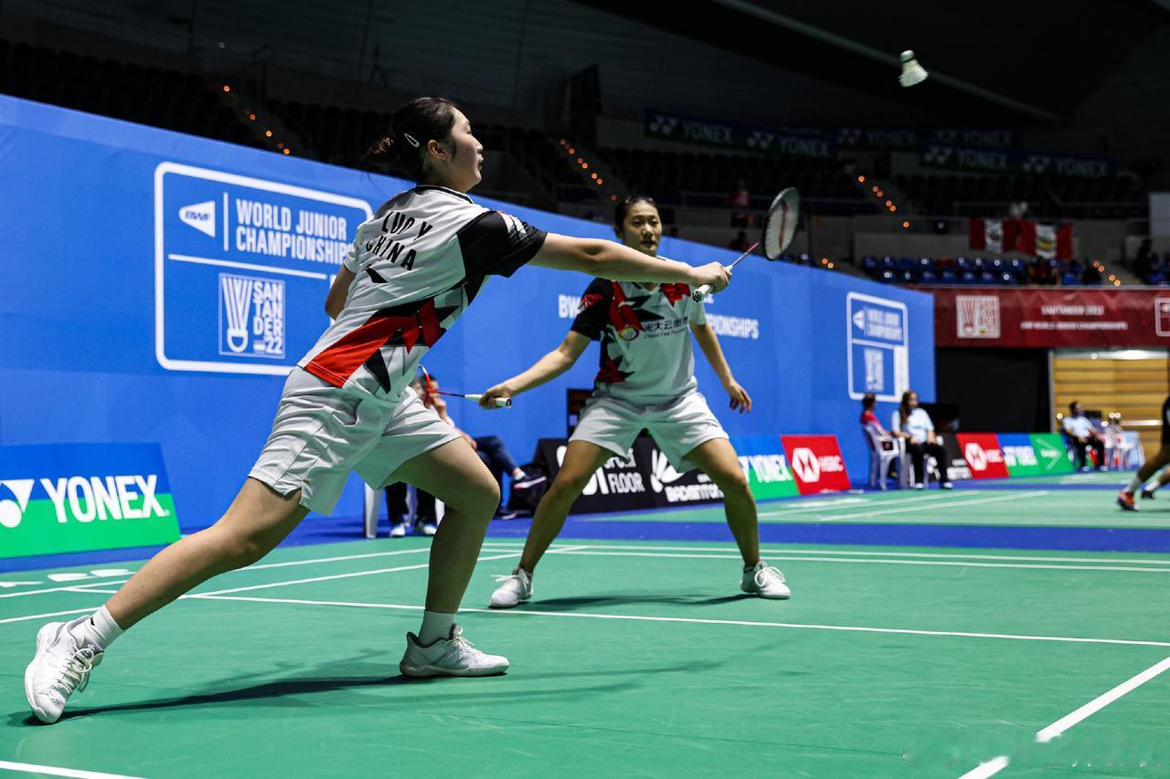 罗意/王汀戈顺利晋级女双下一轮

2026年泰国羽毛球公开赛女双首轮，
罗意/王