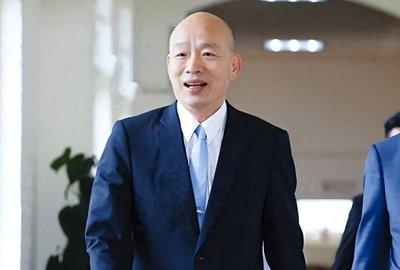 不得不妥协？
韩国瑜：最优先审议

对于台湾“国防特别预算”案，在蓝白不断阻止后