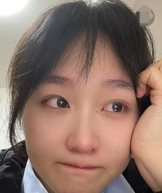 还款总在23点前，

账单却总多出利息，

六年下来12000块不见了。

这不