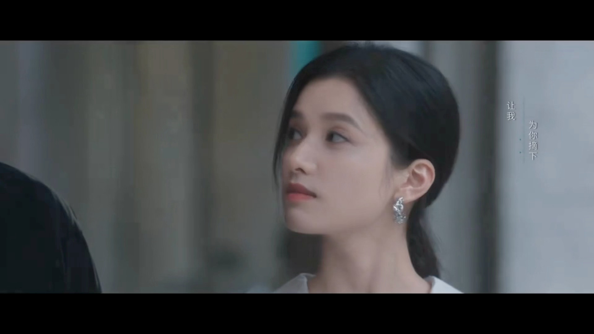 野狗骨头   好权威的两张脸。 