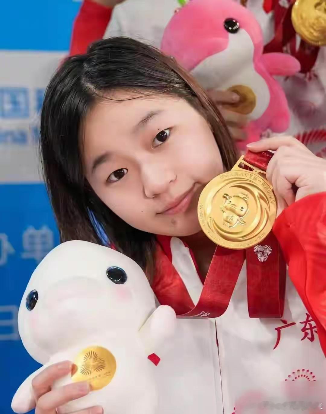 全红婵落选亚运名单，天才少女因伤缺席，未来能否重返赛场成谜。 