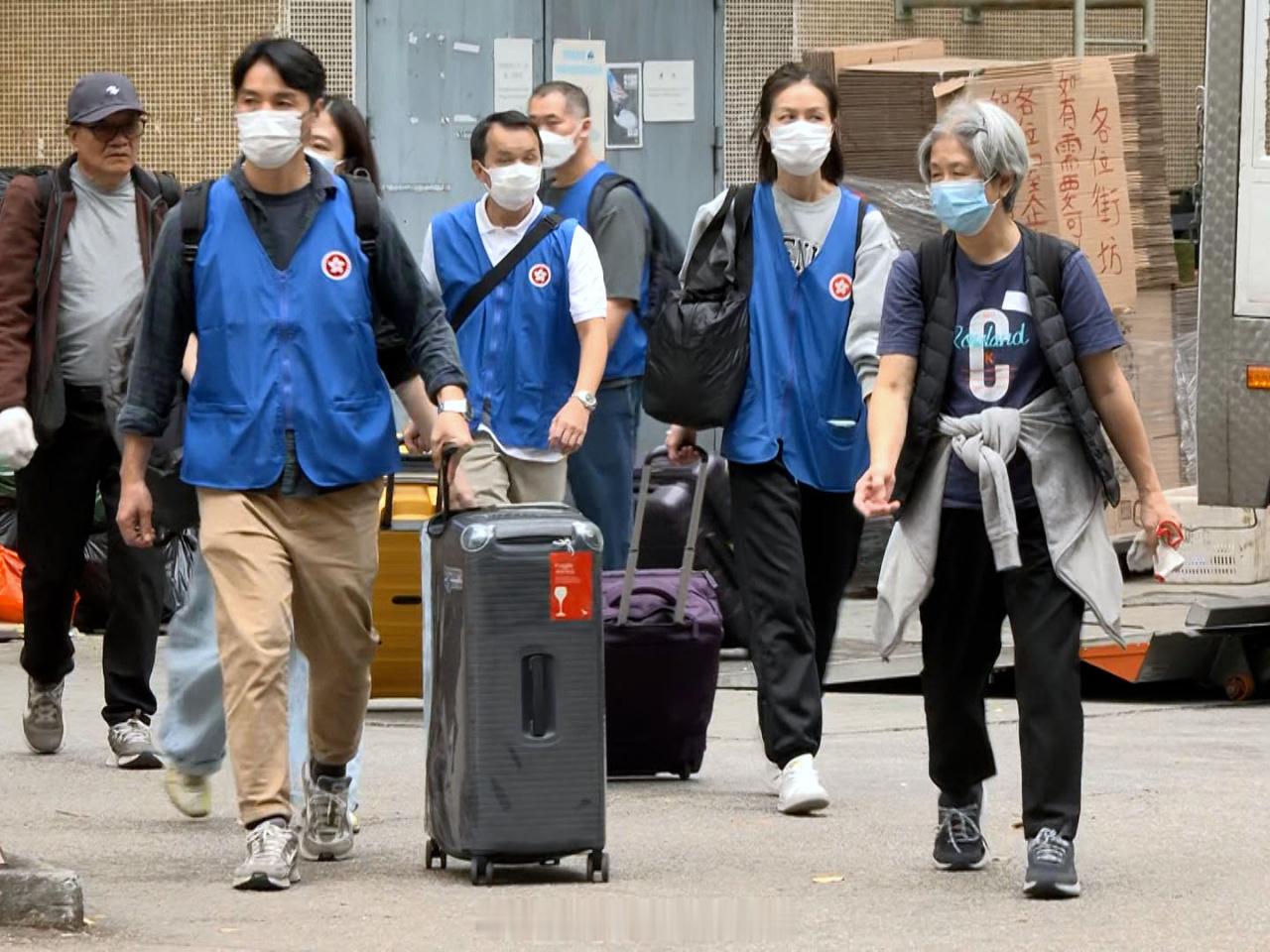 「香港 新界大埔宏福苑宏志閣 居民回家後稱單位沒大問題惟留有燶味……..」大埔宏