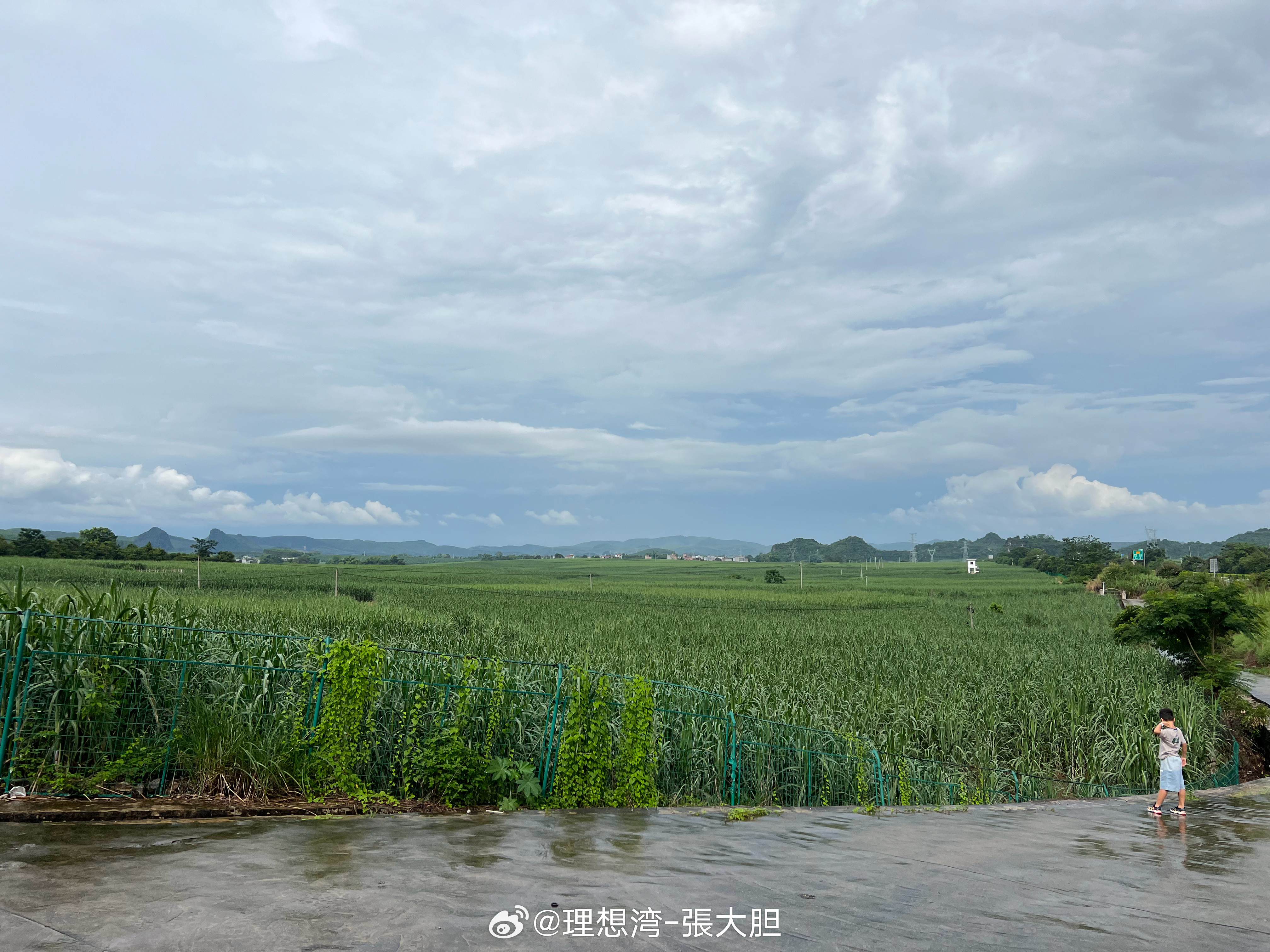 [浮云]最美的风景永远都在路上！ ​​​