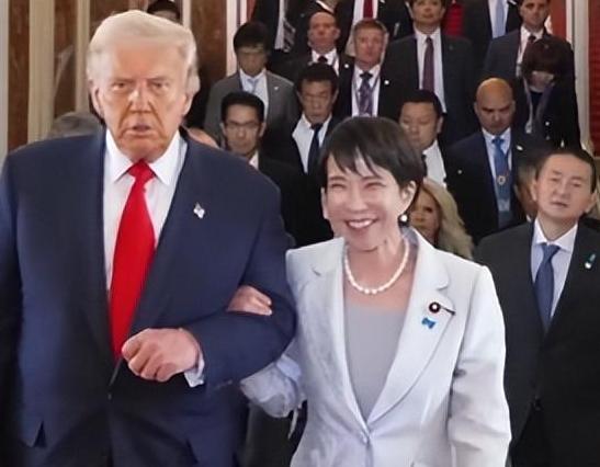 当下日本的发展困境，绝非单纯的日元贬值所致，而是物价、产业、能源、债务四大压力持