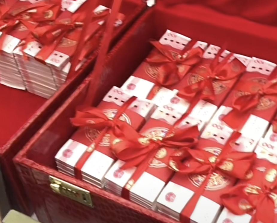 之前中央一号文件就曾提出整治农村高额彩礼的问题，而在两会期间又有代表明确提出，建