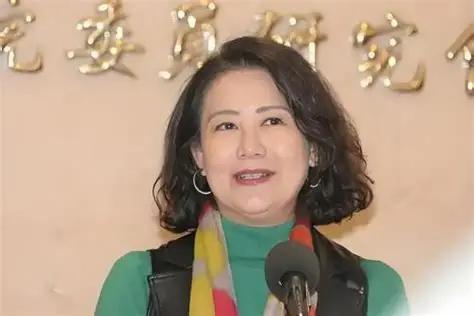 针对大陆 国台办 批美国在台协会处长 谷立言 自以为“太上皇”。10日，民进党立