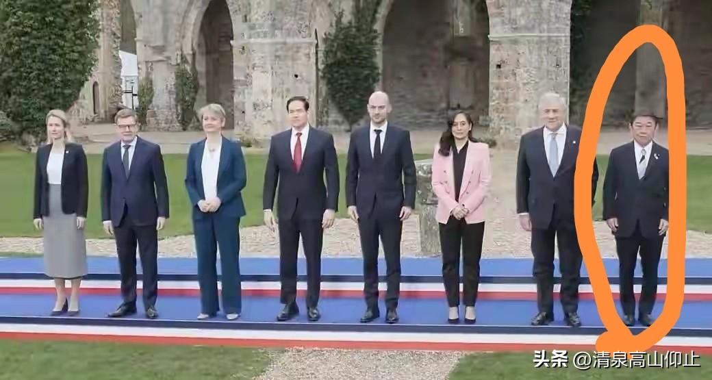 跟班棋子而已，依旧沾沾自喜！

在法国召开的西方七国外长会！作为亚洲的日本与韩国