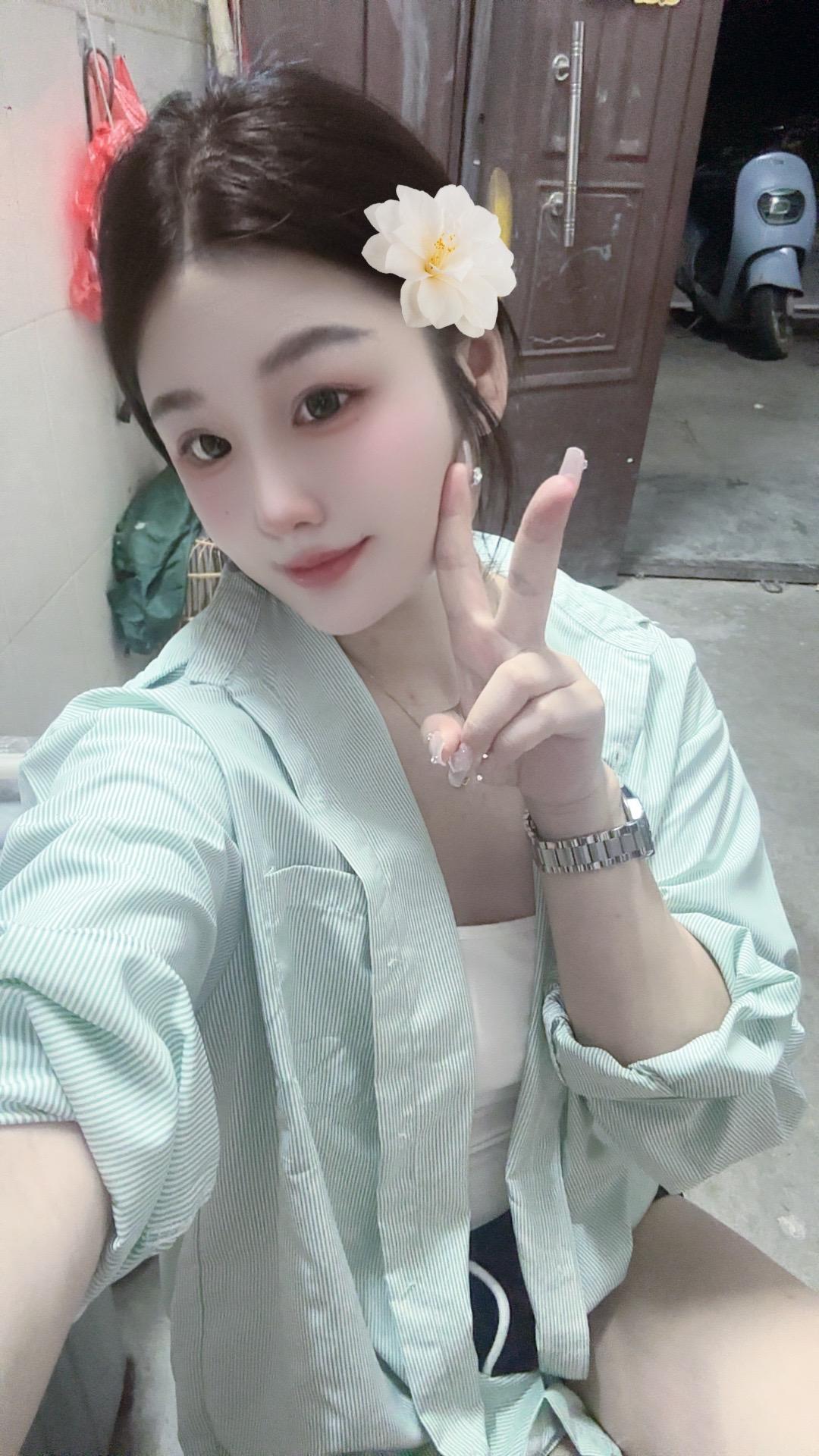 爱人如养花。