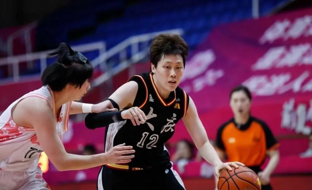 女篮传奇纪妍妍的网络地位为何如此？

何谓“网络地位”，即名字经常出现在网友排列