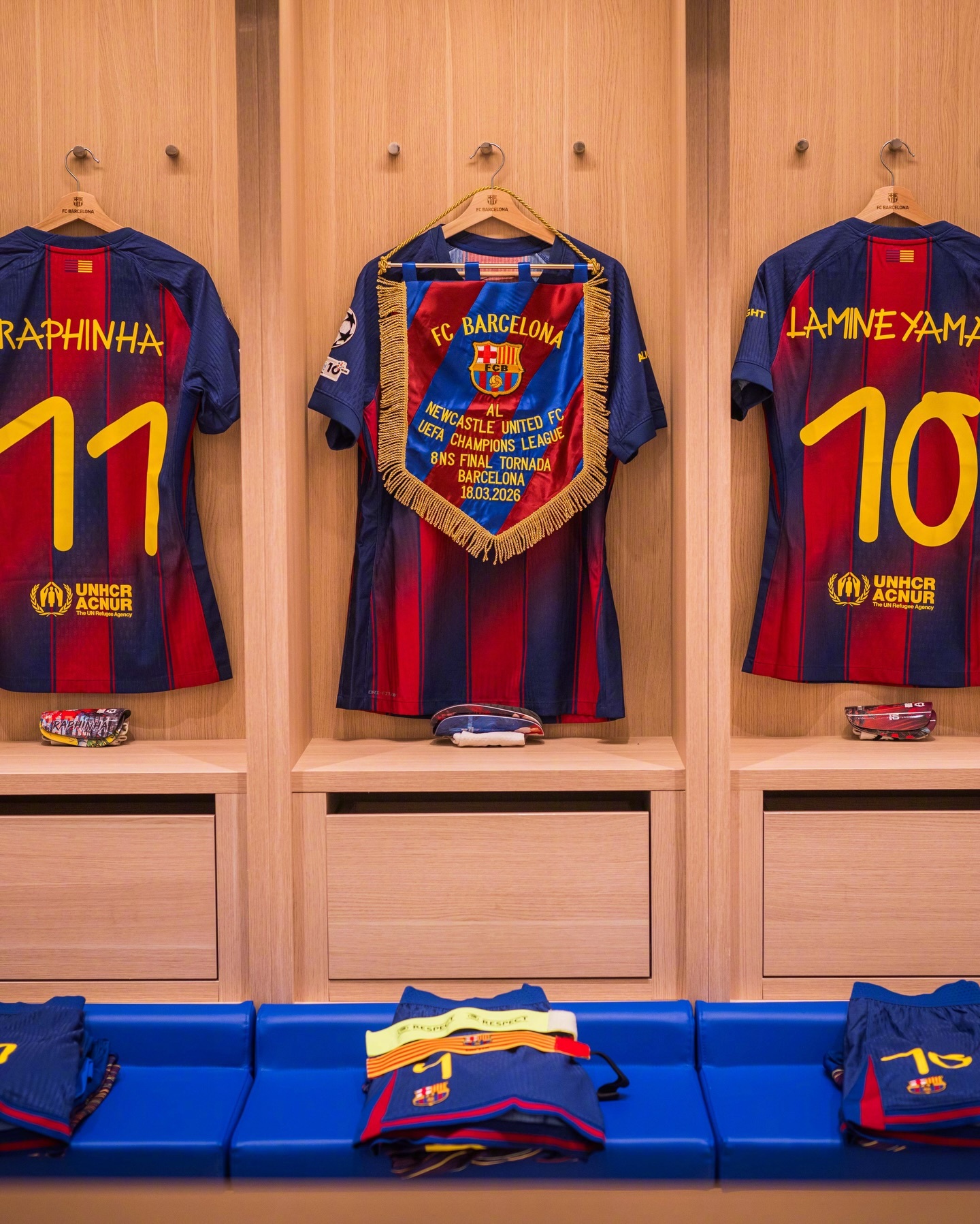 巴萨7比2纽卡斯尔联 💗一场值得纪念的胜利，一件承载使命的特别球衣，致敬世界唐