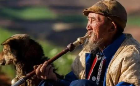 “中国长寿之王”龚来发，终身未娶活到133岁，可匪夷所思的是，他却有一个公认的“